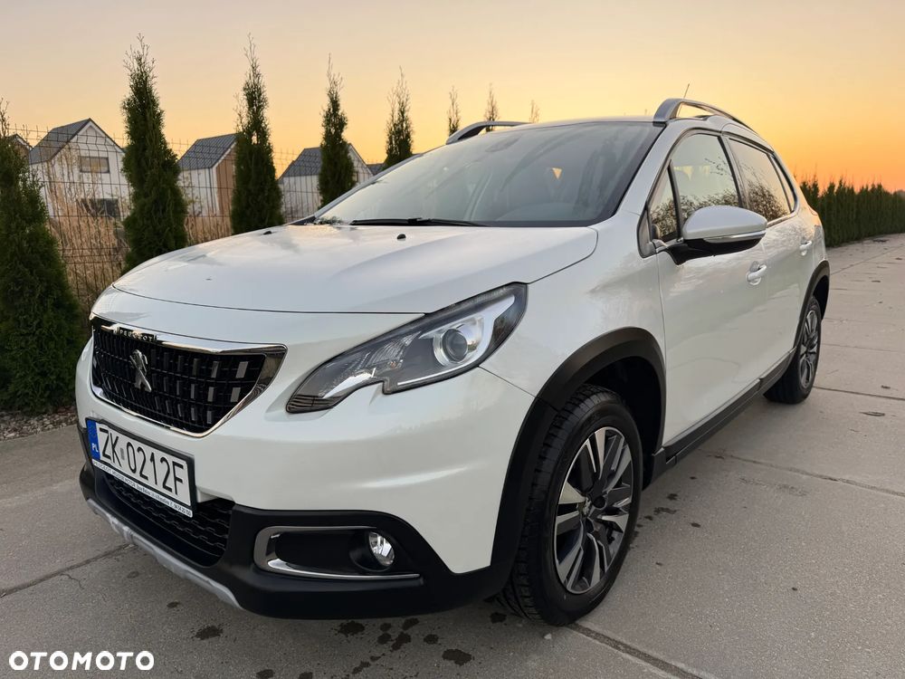 Peugeot 2008 1.2 Pure Tech Allure S&S EAT6 - 13