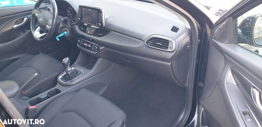 Hyundai i30 - 12
