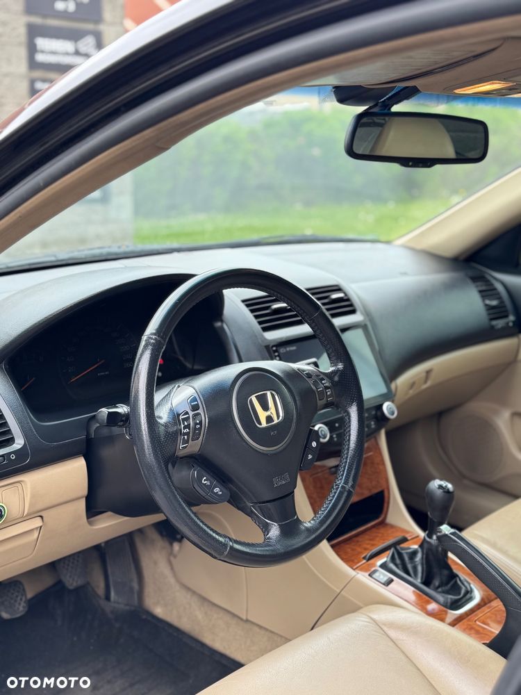 Honda Accord 2.0 i Executive - 8
