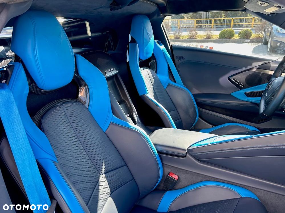 Chevrolet Corvette Stingray 3LT 6.2 V8 Automatik - 32