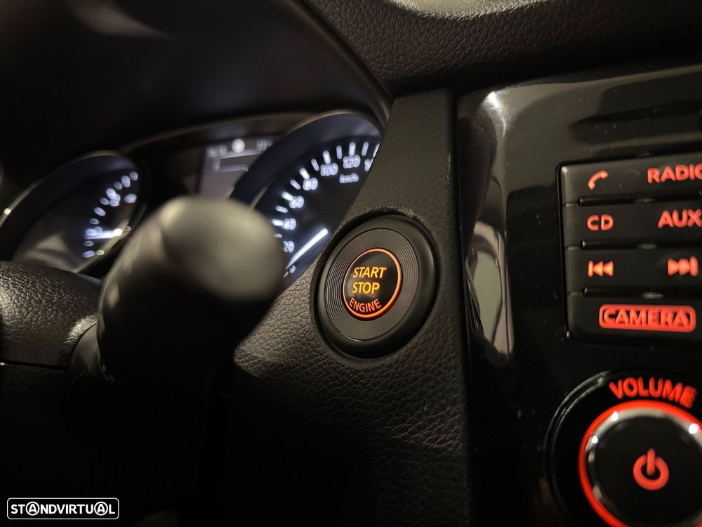 Nissan Qashqai 1.5 dCi N-Connecta 18 - 52