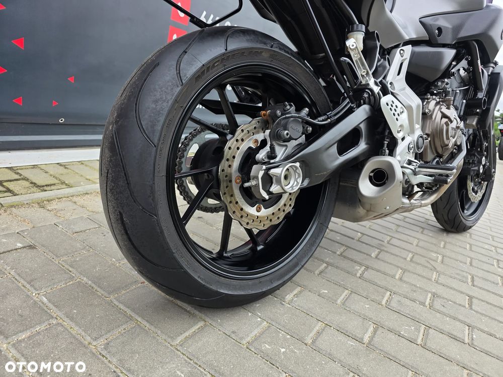 Yamaha MT - 21