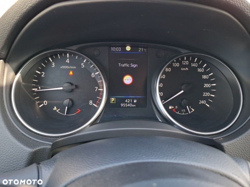 Nissan Qashqai 1.3 DIG-T N-Connecta DCT - 10