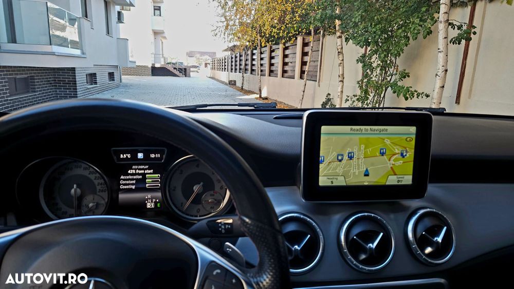 Mercedes-Benz CLA 220 CDI 4Matic 7G-DCT AMG Line - 3