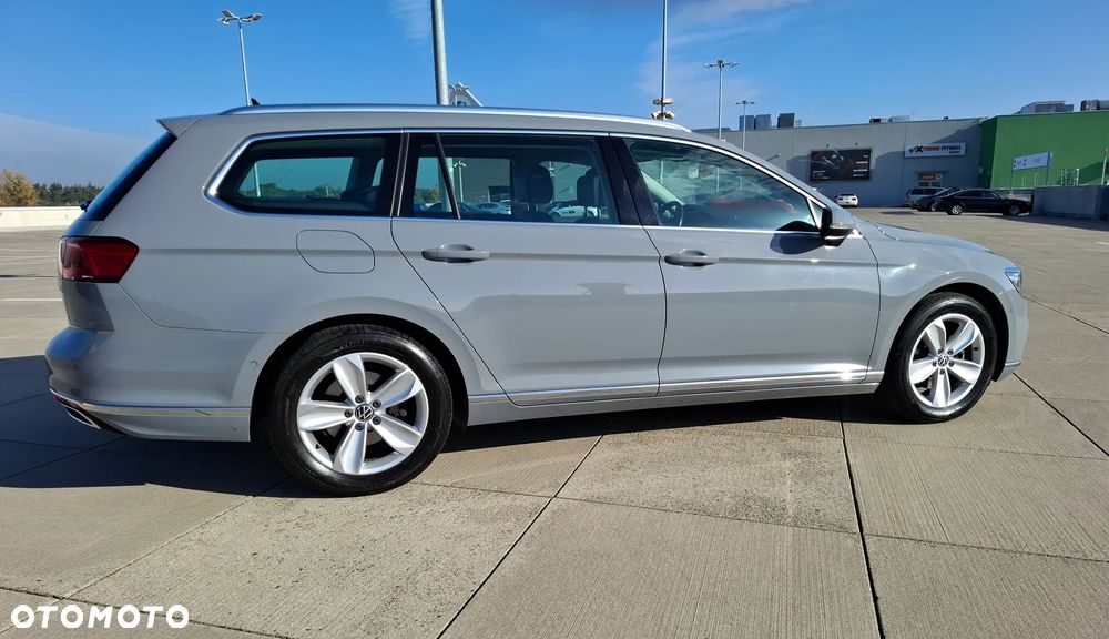 Volkswagen Passat Variant 1.5 TSI EVO Elegance DSG - 13