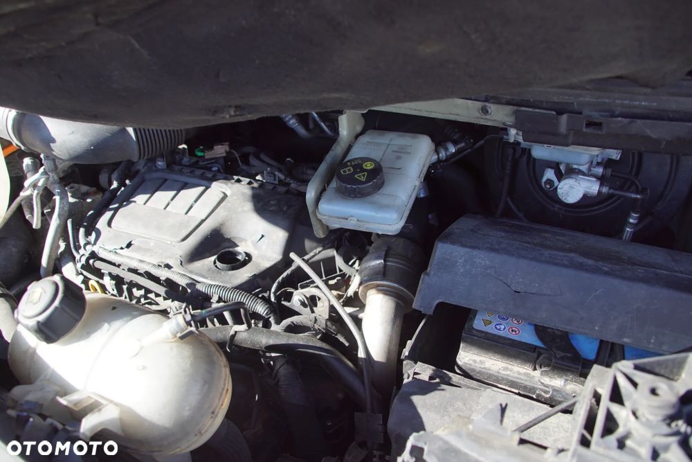 Auto na części - Opel Vivaro B 1.6 CDTI BiTurbo 146 KM R9M452 PF6050 L41R 2018R Silnik Skrzynia Drzwi Zderzak Błotnik Lampa Lusterko Klamka Szyba Deska Kokpit Sterownik Moduł Czujnik Licznik Wyświetlacz Panel Kierownica - 18