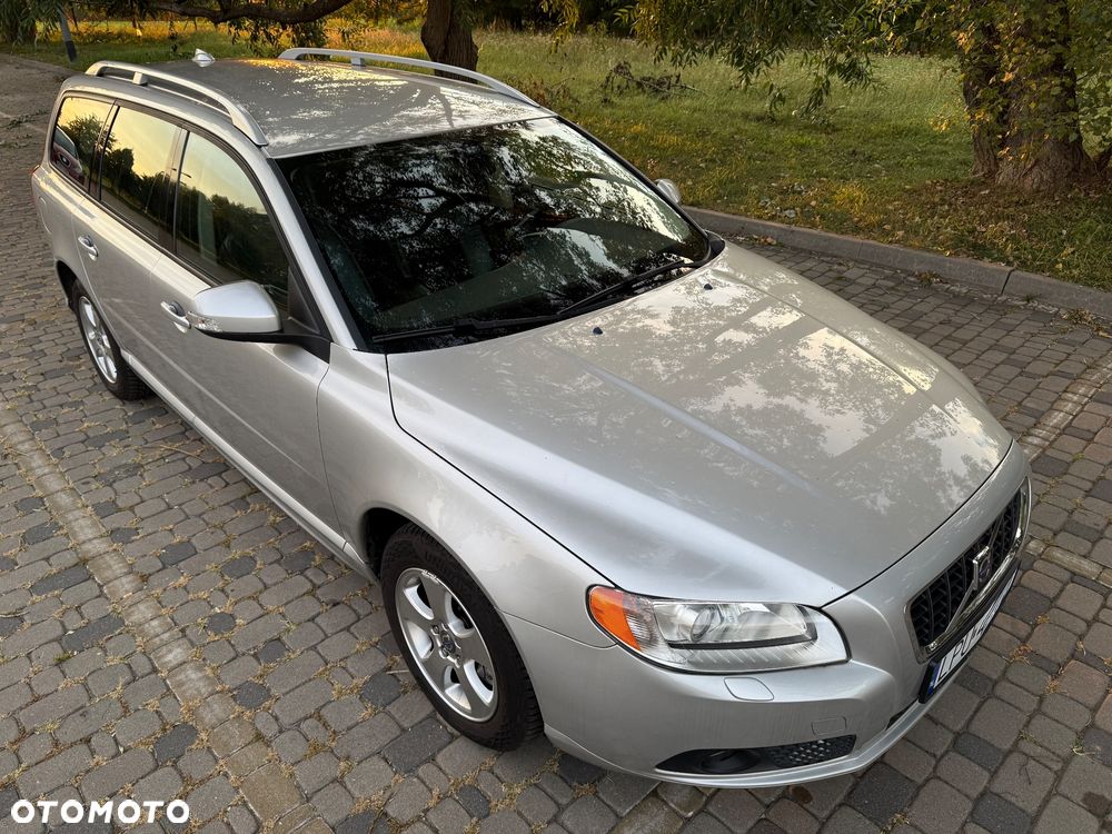 Volvo V70 2.0D Momentum - 23