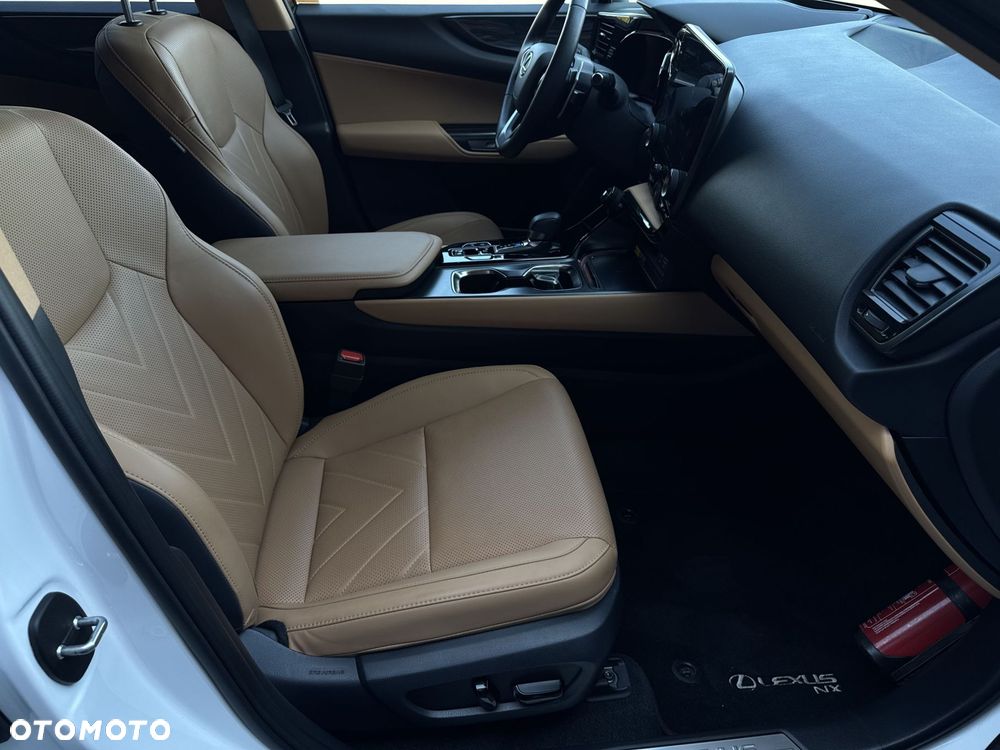 Lexus NX 350h Prestige AWD - 14