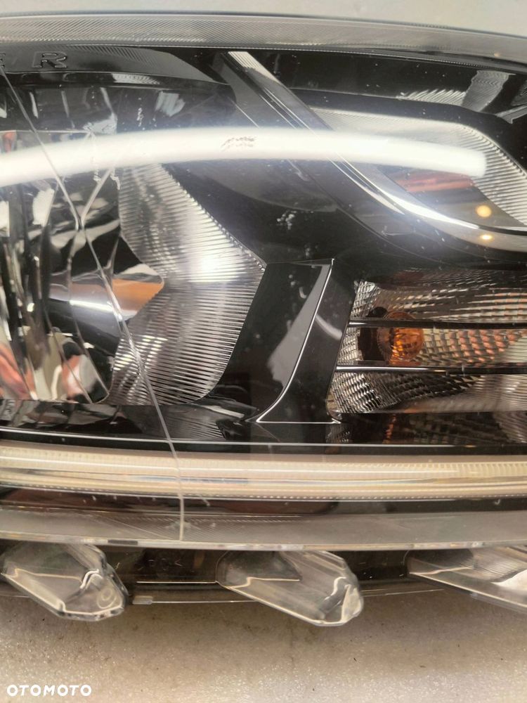 dacia duster ii 2018 przód strona prawa lampa przednia - 3