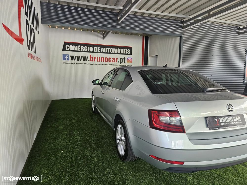 Skoda Octavia 1.6 TDI Ambition - 6
