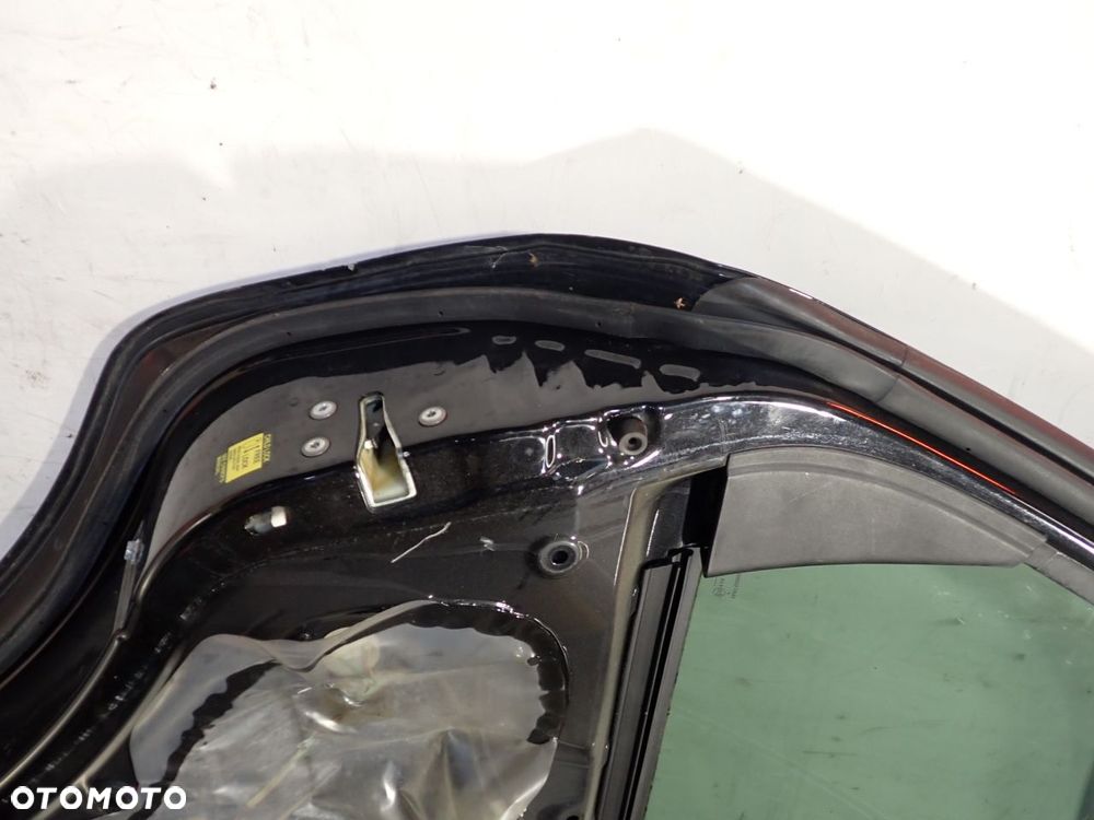 DRZWI LEWY TYŁ ZCE SUZUKI SX4 1.6 - 16