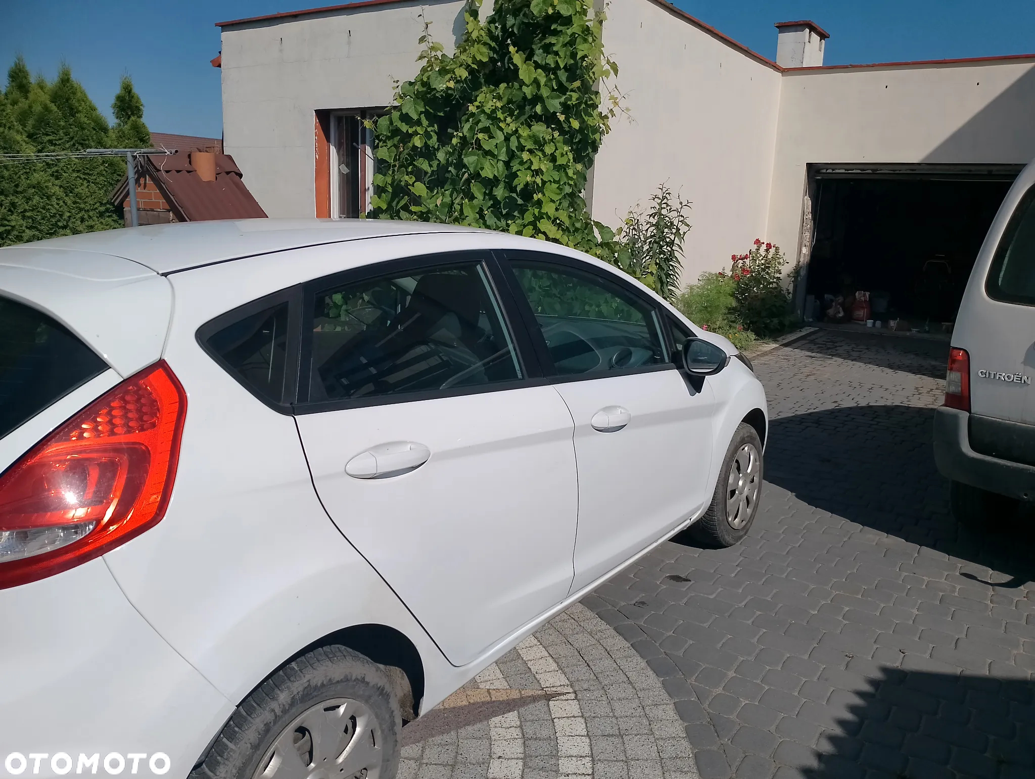 Ford Fiesta - 2