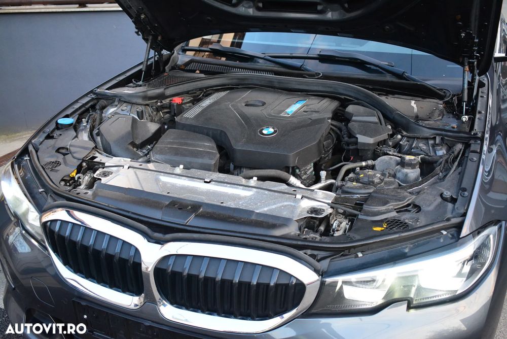 BMW Seria 3 330e Aut. Sport Line - 8