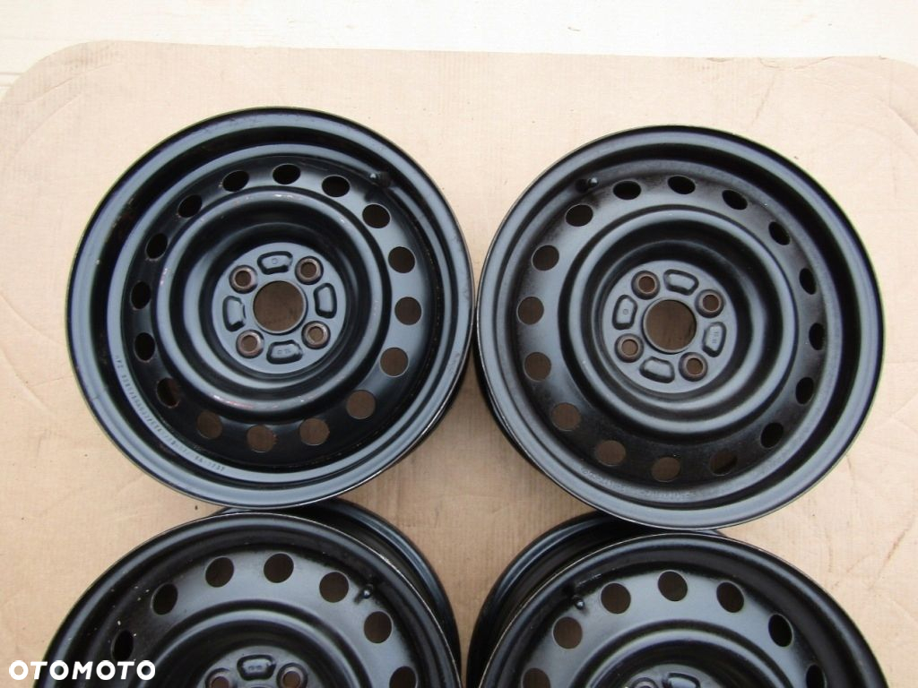 4x Felgi 15 Kia Rio IV Stonic Toyota Corolla Yaris II 6j 4x100 - 5