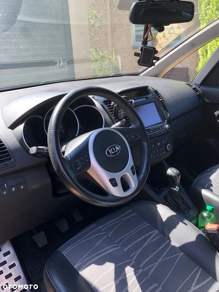 Kia Venga 1.4 Business Line - 15