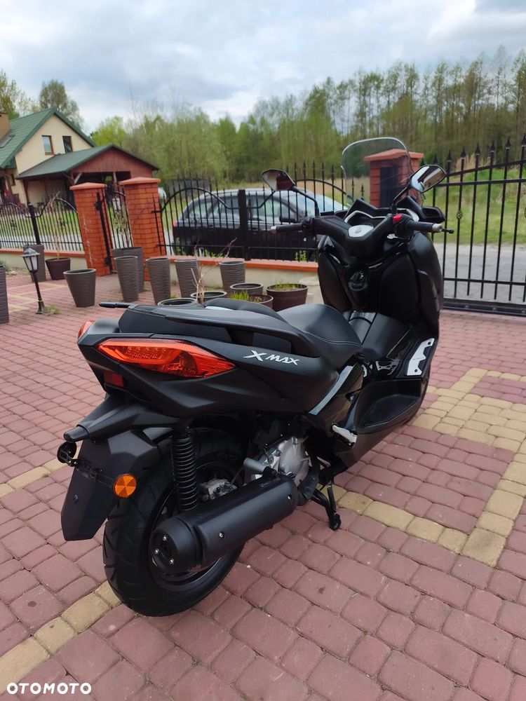 Yamaha X-max - 23