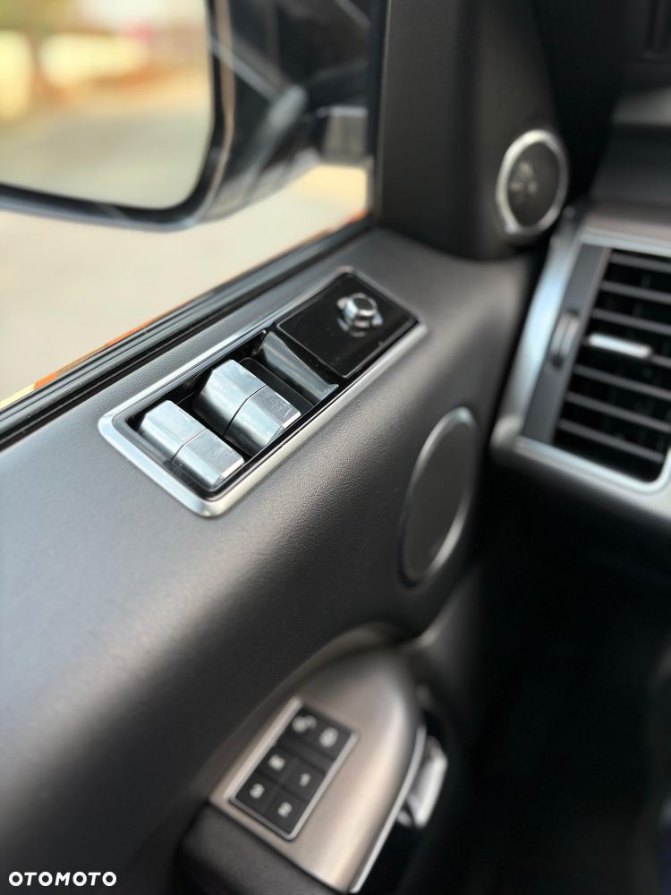 Land Rover Range Rover Sport D300 (SDV6) Autobiography Dynamic - 24