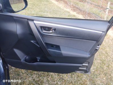 Toyota Corolla 1.6 Comfort - 14