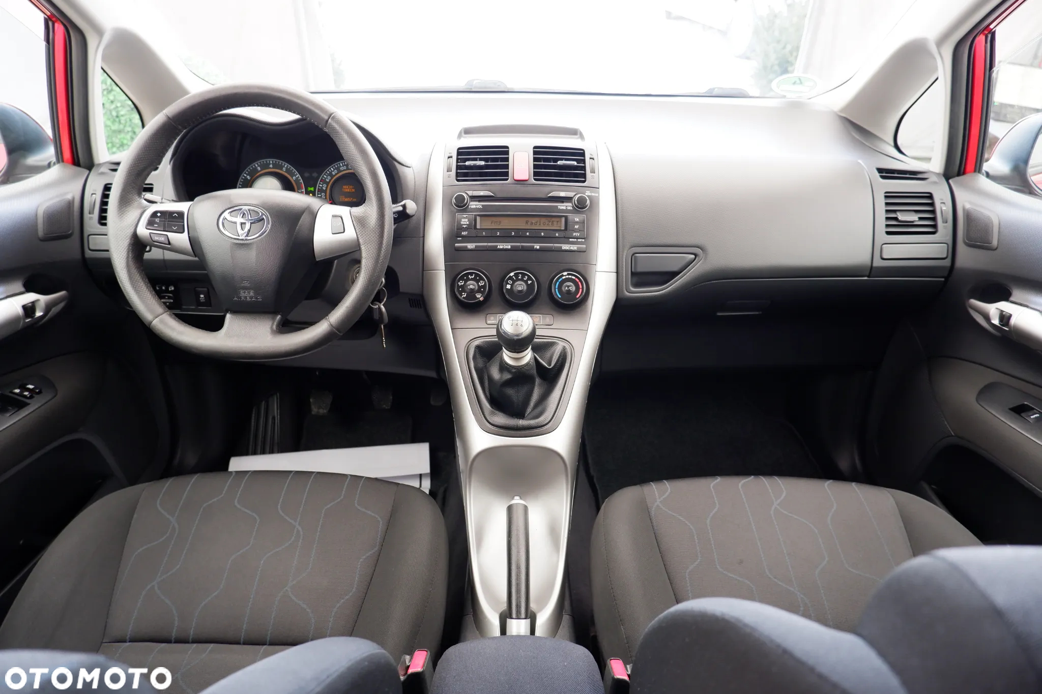 Toyota Auris - 10
