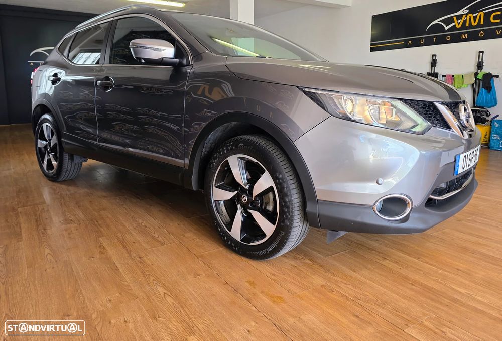 Nissan Qashqai 1.5 dCi N-Vision RS - 16