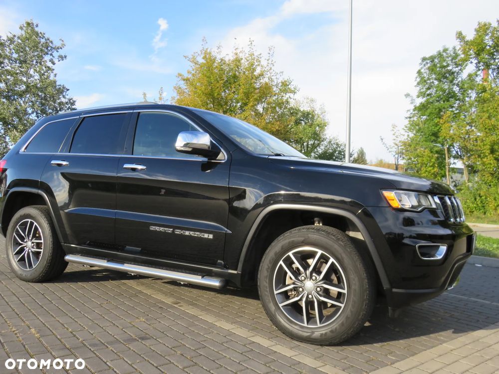 Jeep Grand Cherokee - 1