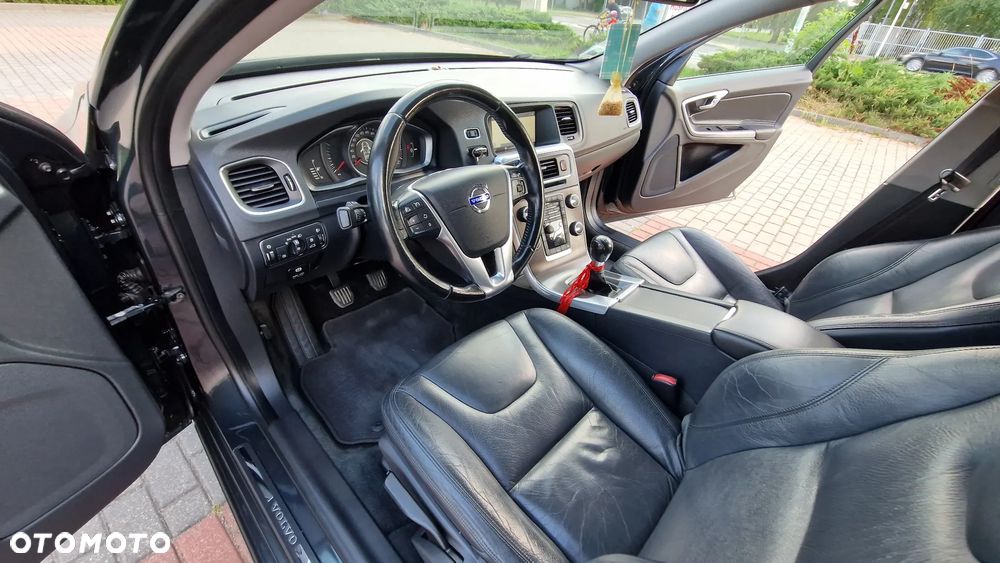 Volvo S60 D3 Momentum - 11