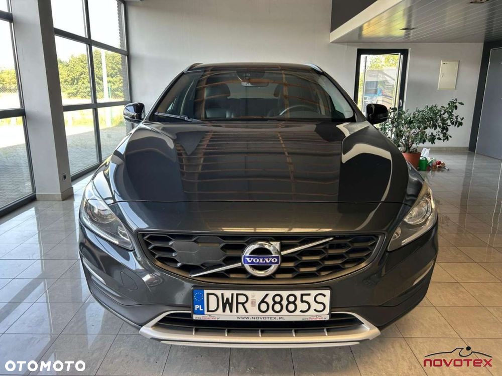 Volvo V60 Cross Country D3 Drive-E Momentum - 5