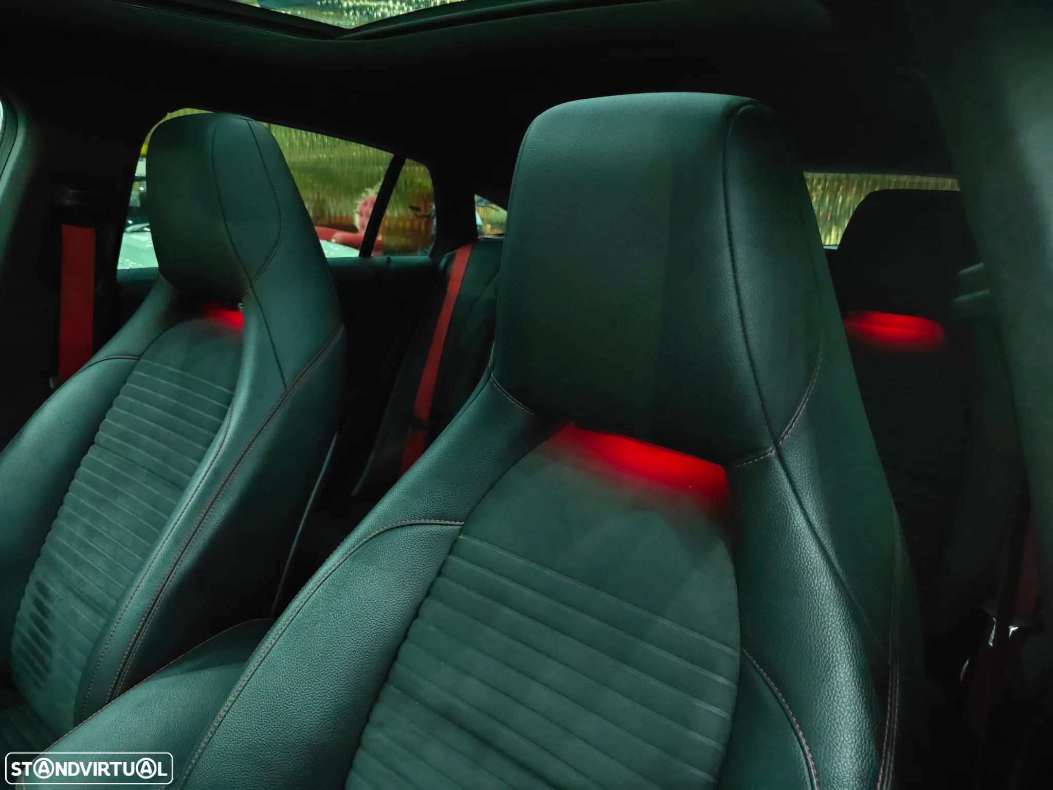 Mercedes-Benz CLA 45 AMG 4Matic Shooting Brake 7G-DCT - 13