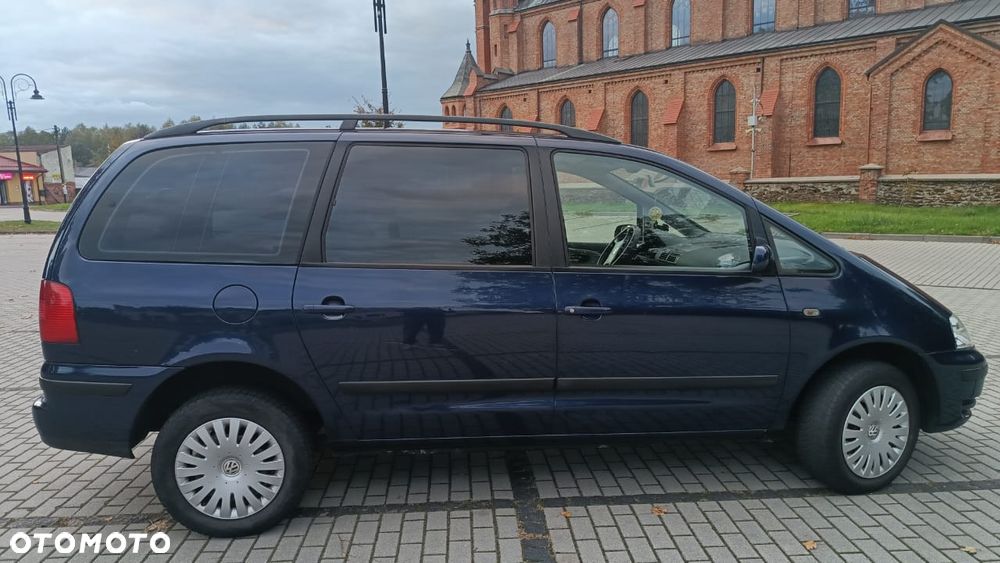 Volkswagen Sharan 1.9 TDI Comfortline - 4