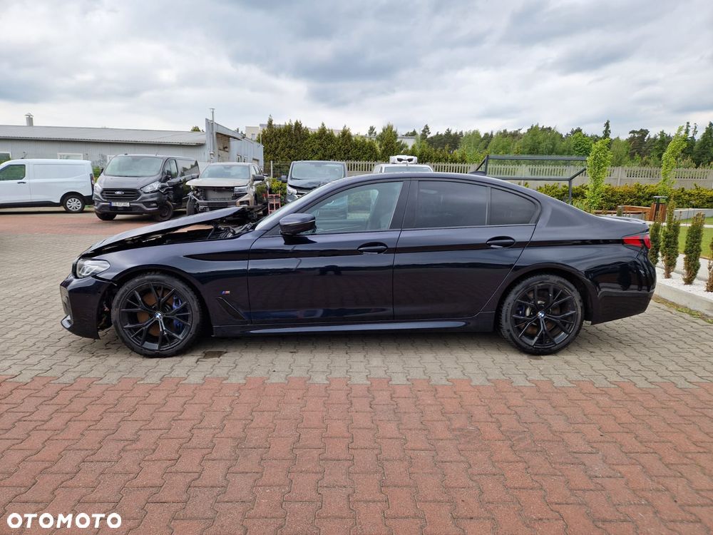 BMW Seria 5 M550i xDrive sport - 1