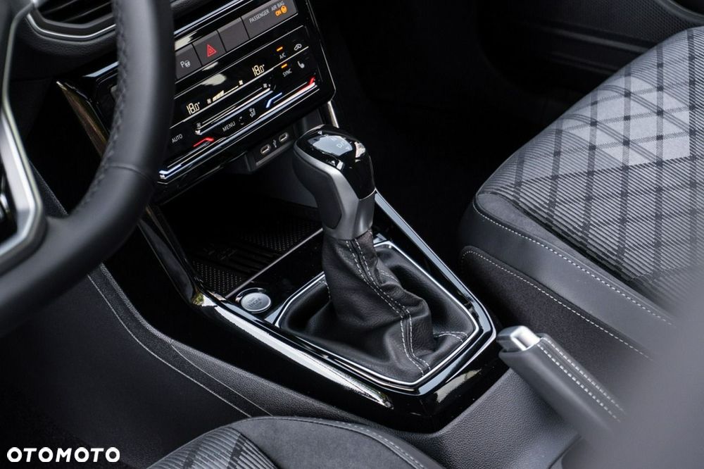 Volkswagen T-Cross - 12