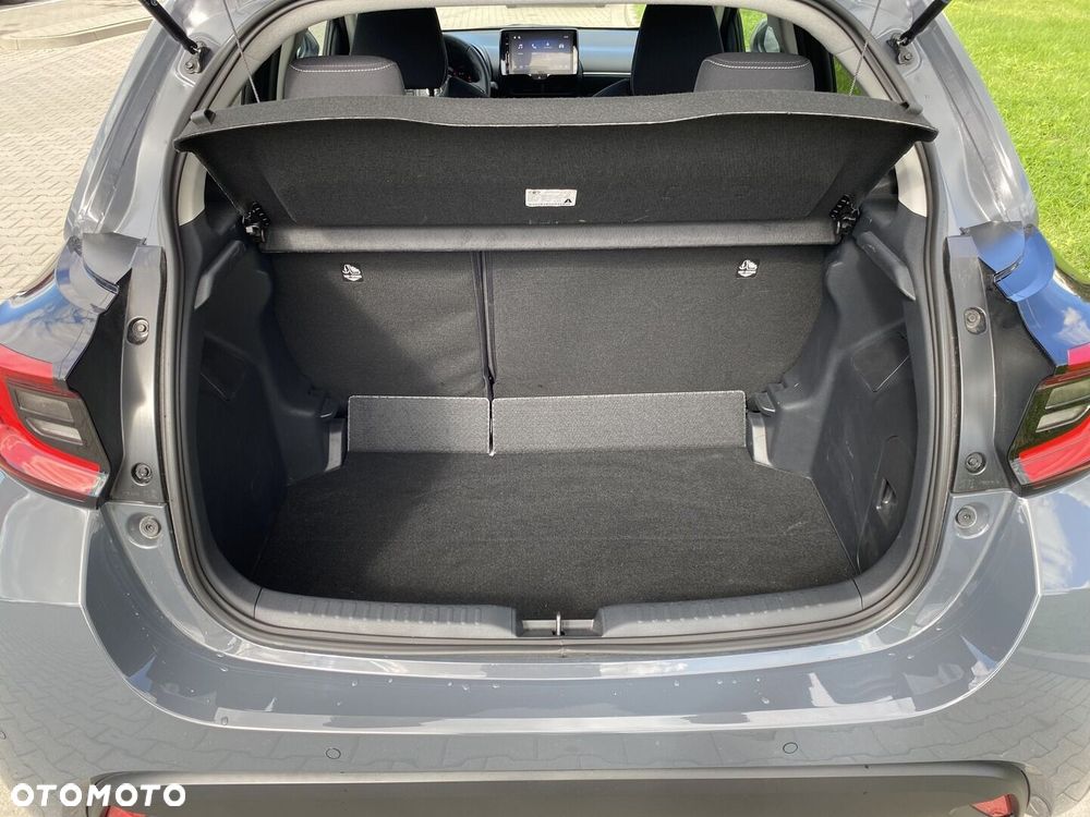 Toyota Yaris Hybrid 1.5 Style - 24