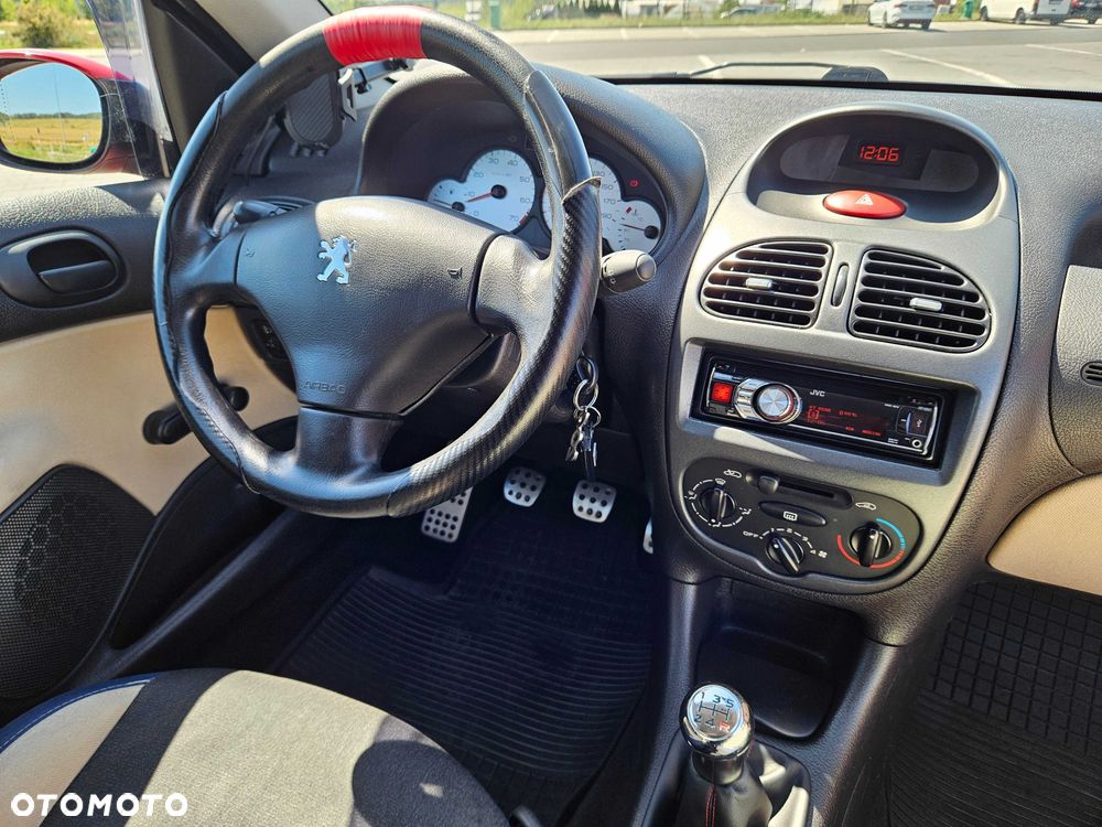 Peugeot 206 - 6