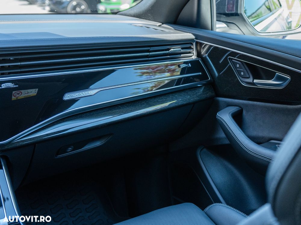 AUDI Q8 2022 — imagine 28