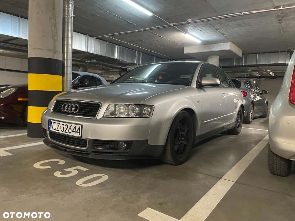 Audi A4 Limousine 1.8T - 10