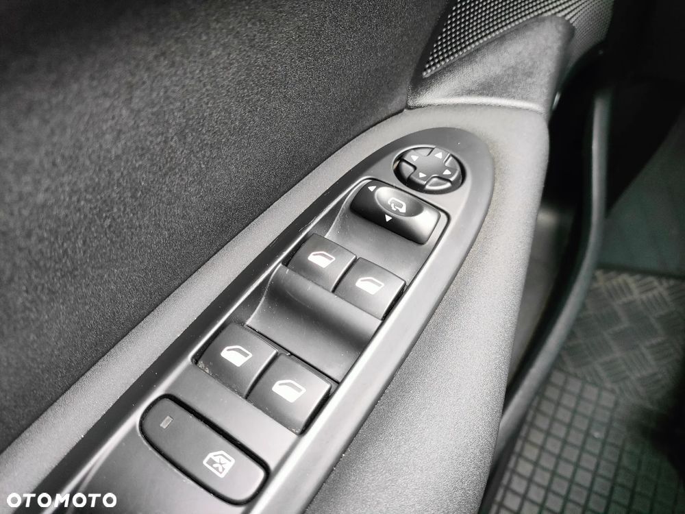 Citroën C4 2.0 HDi Exclusive - 25