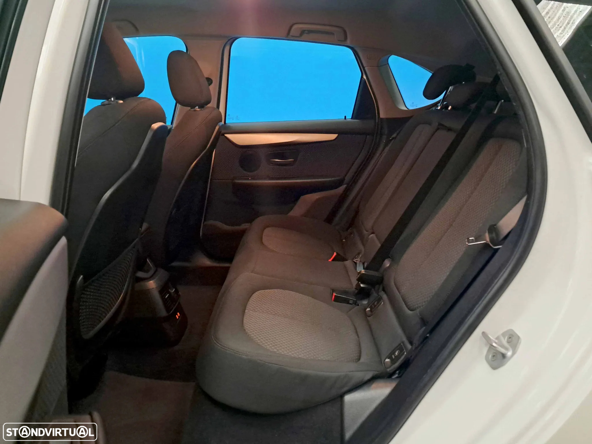 BMW 225xe Active Tourer Advantage - 17