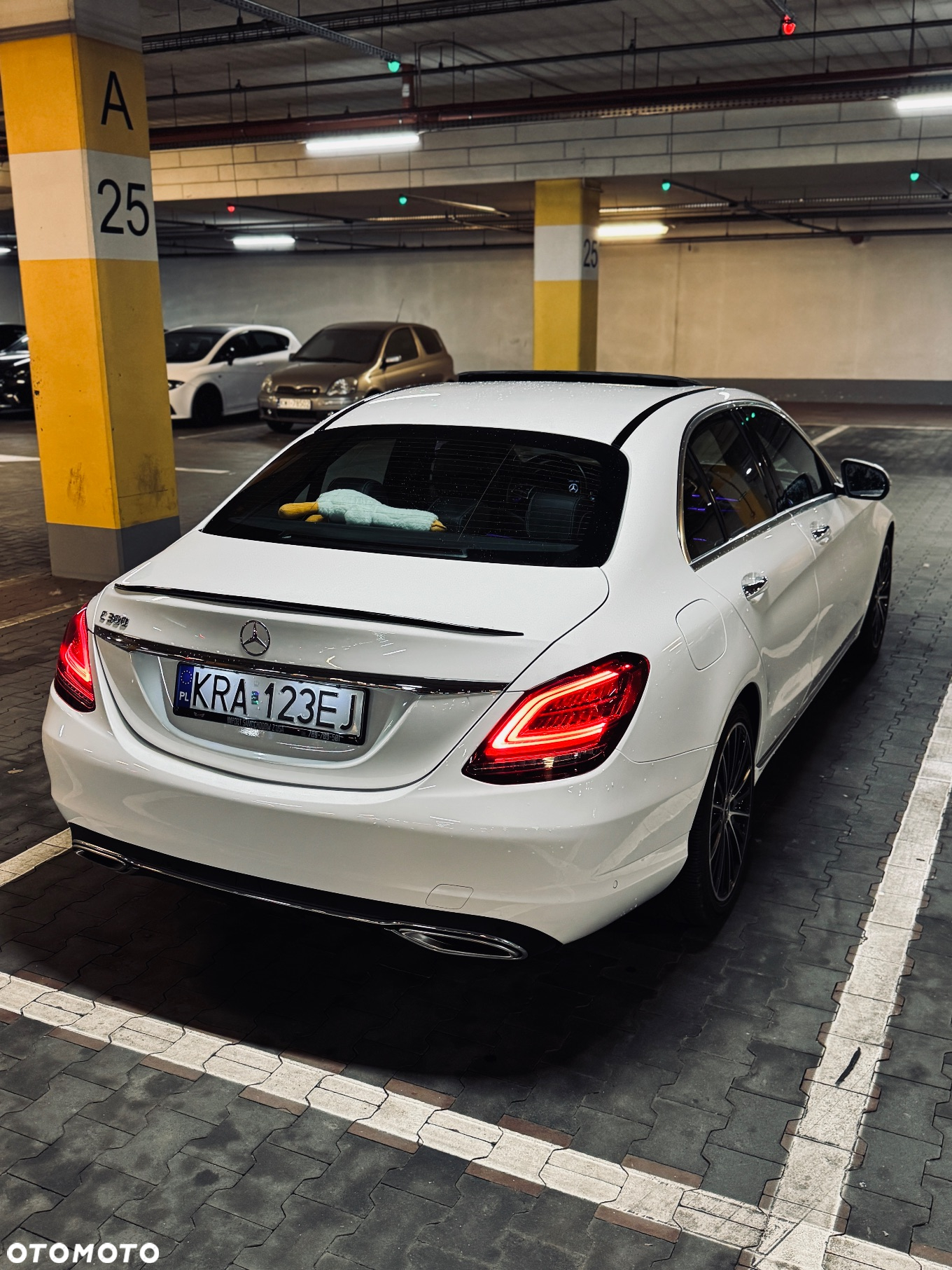 Mercedes-Benz Klasa C 300 9G-TRONIC - 6