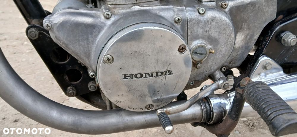 Honda CB - 23