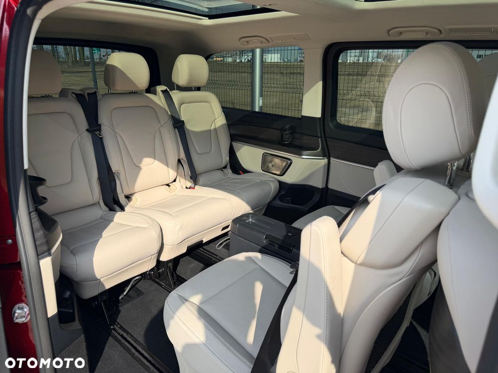 Mercedes-Benz Klasa V 300 d 4-Matic Exclusive 9G-Tronic (długi) - 31