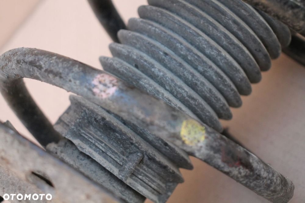 volvo v70 s80 v60 s60 v60 cross zawieszenie prawe prawa zwrotnica 31277200 - 3