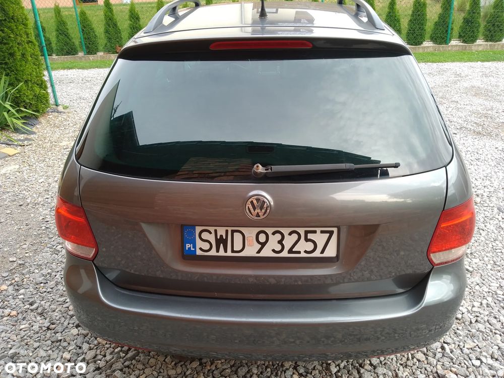 Volkswagen Golf - 8