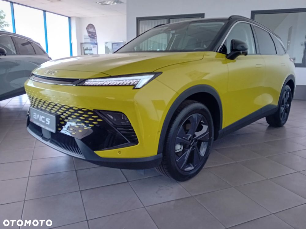 BAIC 5
