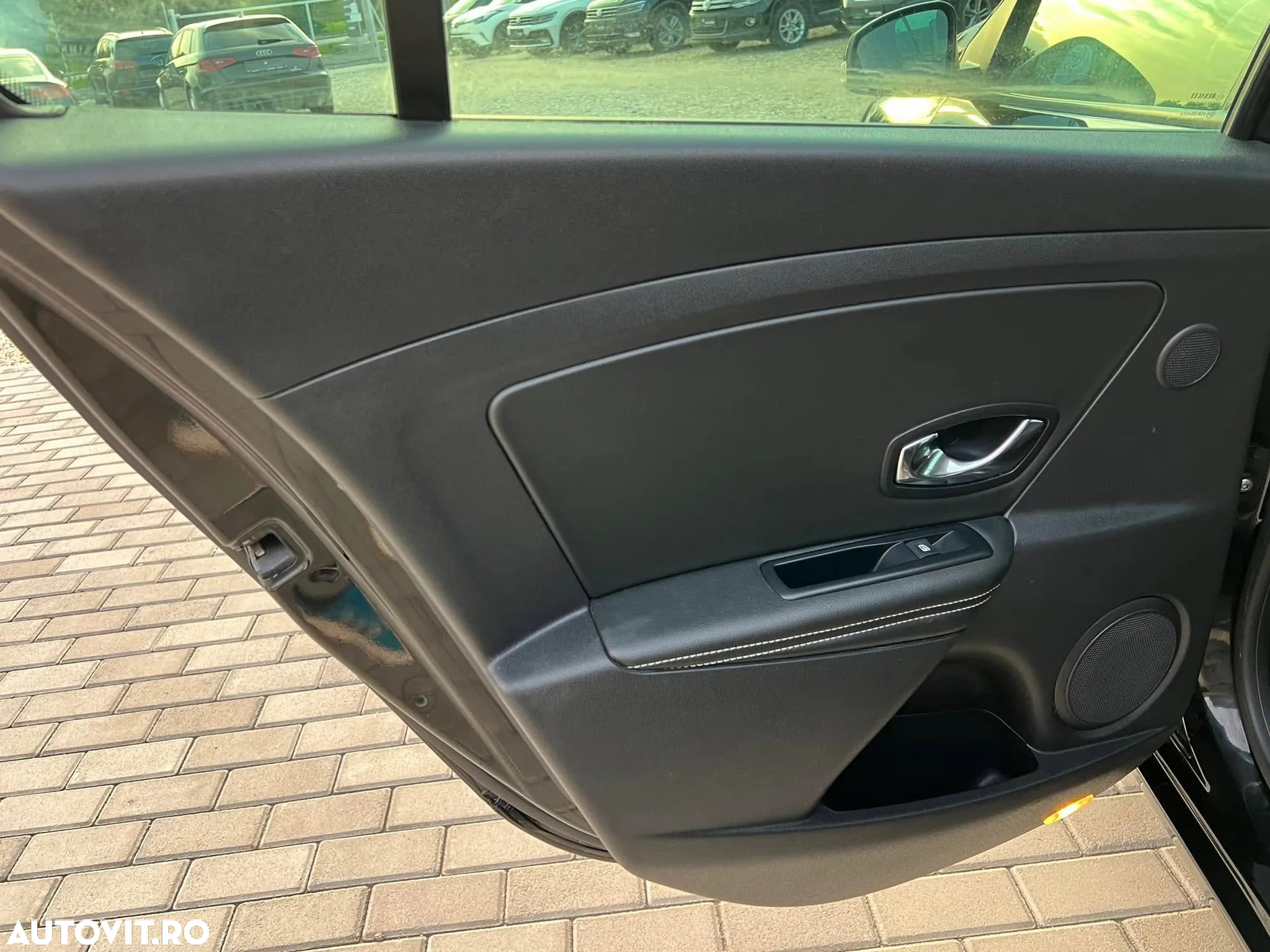 Renault Megane ENERGY dCi 130 BOSE EDITION - 16