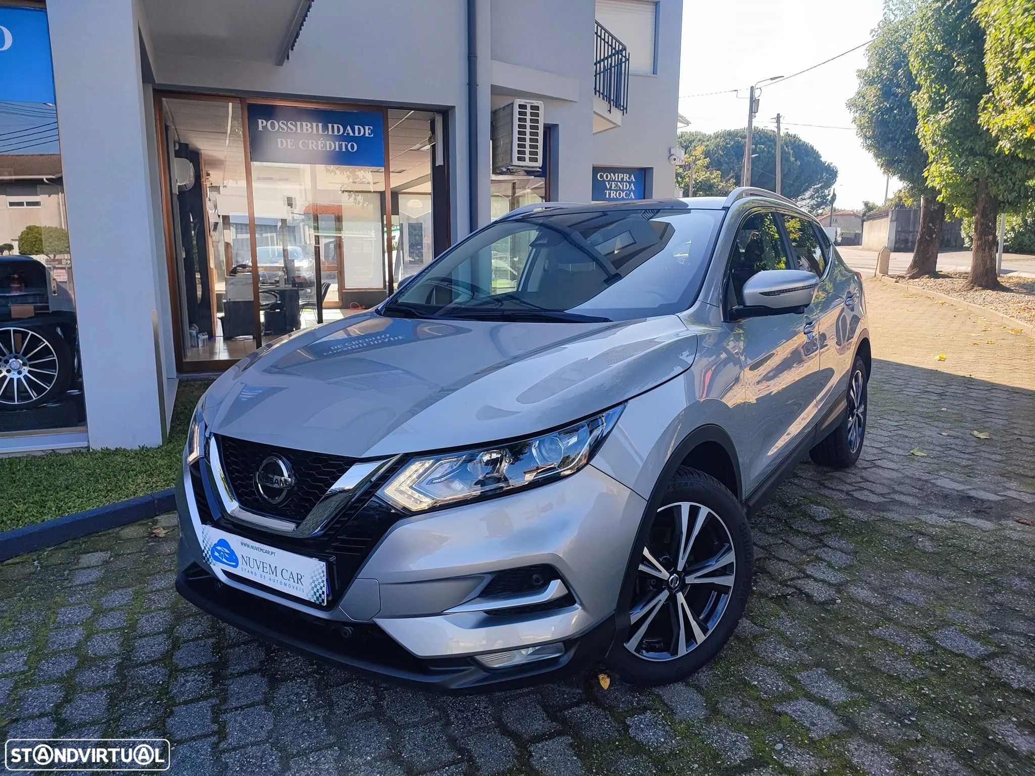 Nissan Qashqai 1.5 dCi N-Connecta J18+Led - 1