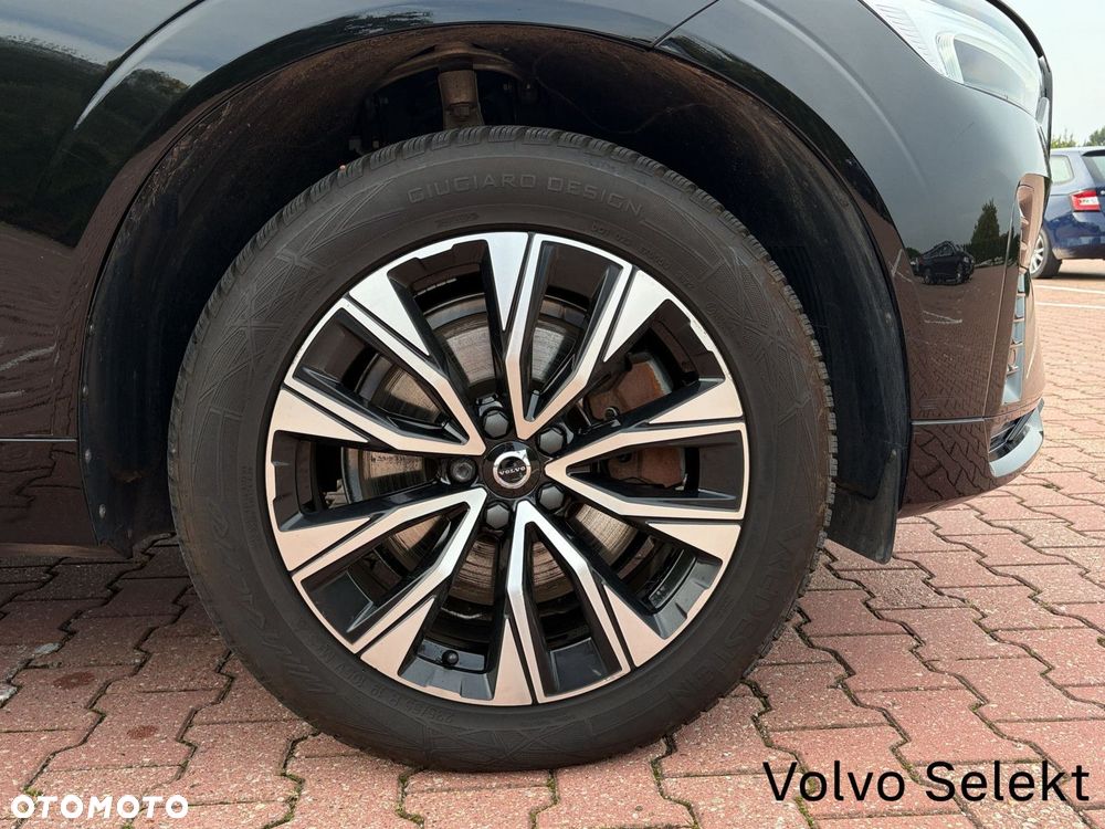 Volvo XC 60 B4 B Plus Dark - 19