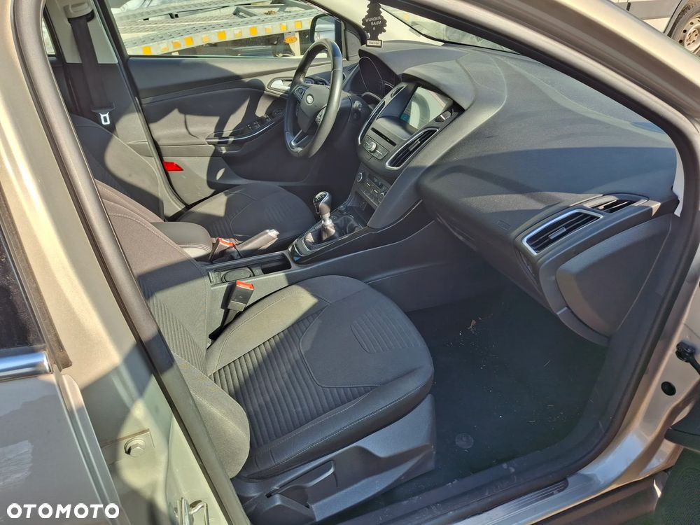 Ford Focus 1.5 TDCi Titanium ASS - 12