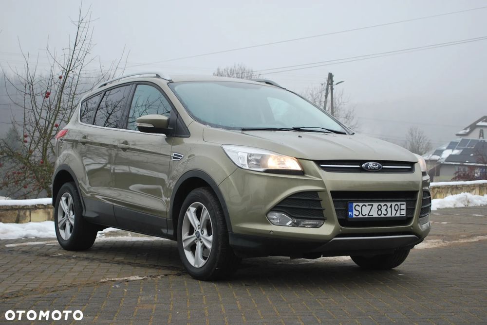 Ford Kuga 2.0 TDCi 2x4 Titanium - 1