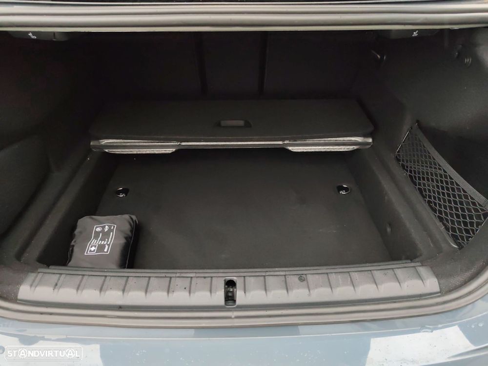 BMW iX2 eDrive20 Pack Desportivo M - 37