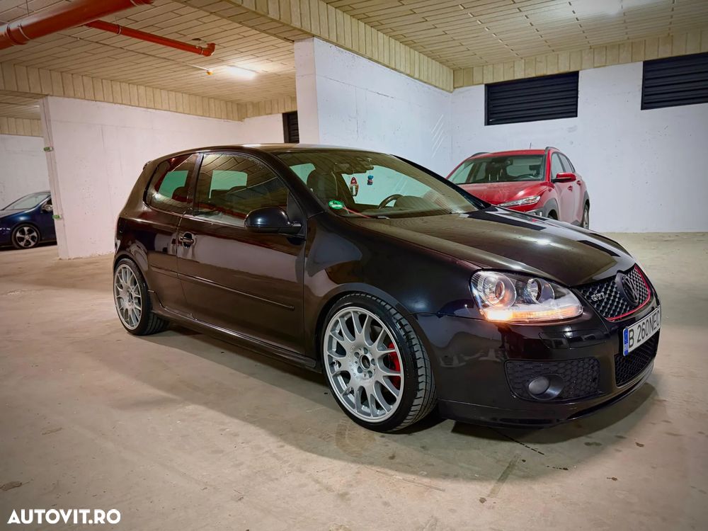 Volkswagen Golf - 6